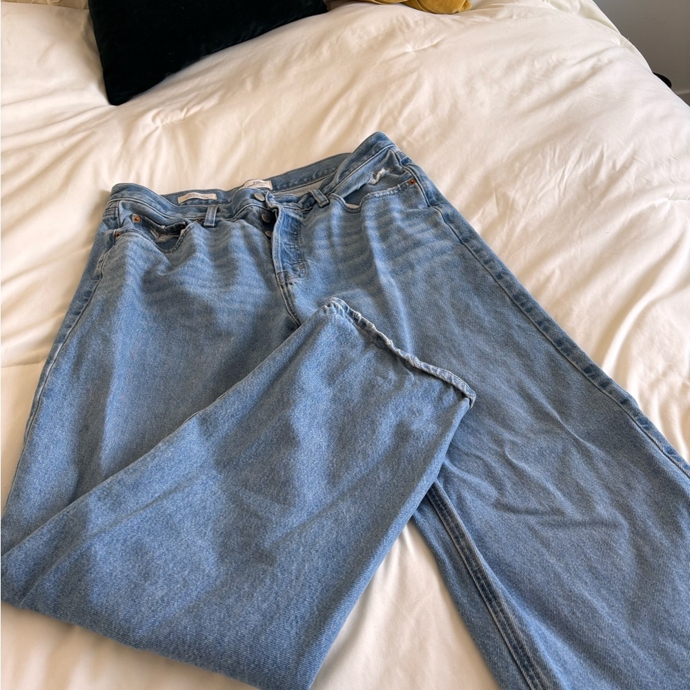 Universal Thread Light Blue Denim Jeans